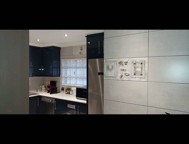 2 BEDROOM SECTIONAL TITLE FOR SALE IN CLARE ESTATE